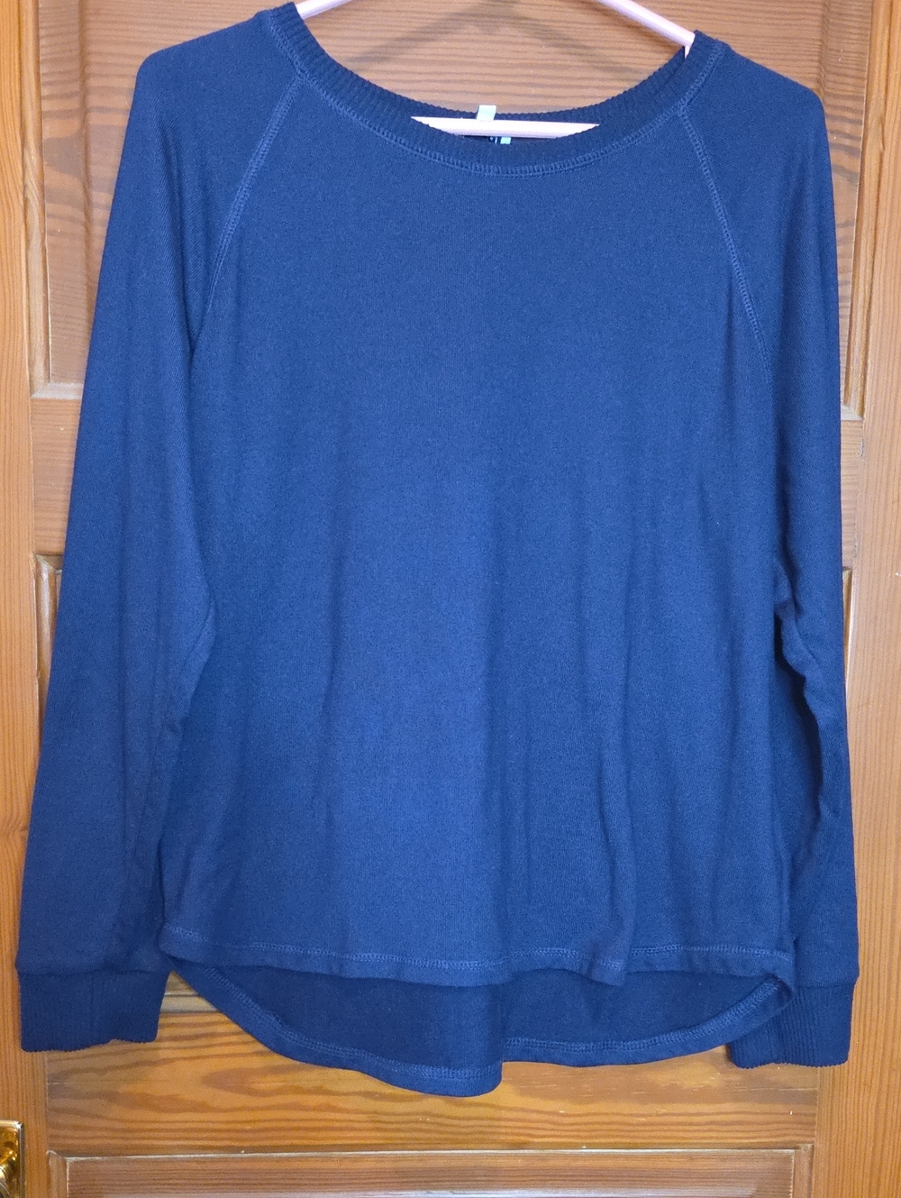 Splendid Navy Scoop Neck Long-Sleeve Pullover High/Low Hem Layering Piece